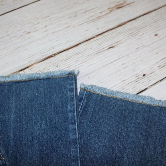 Express High Waisted (Boho) Flare Jeans - Picture 6 of 16